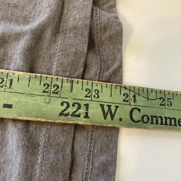 Team Apparel Medium Women Short Sleeve T-shirt Vikings Football Graphic - Picture 7 of 7